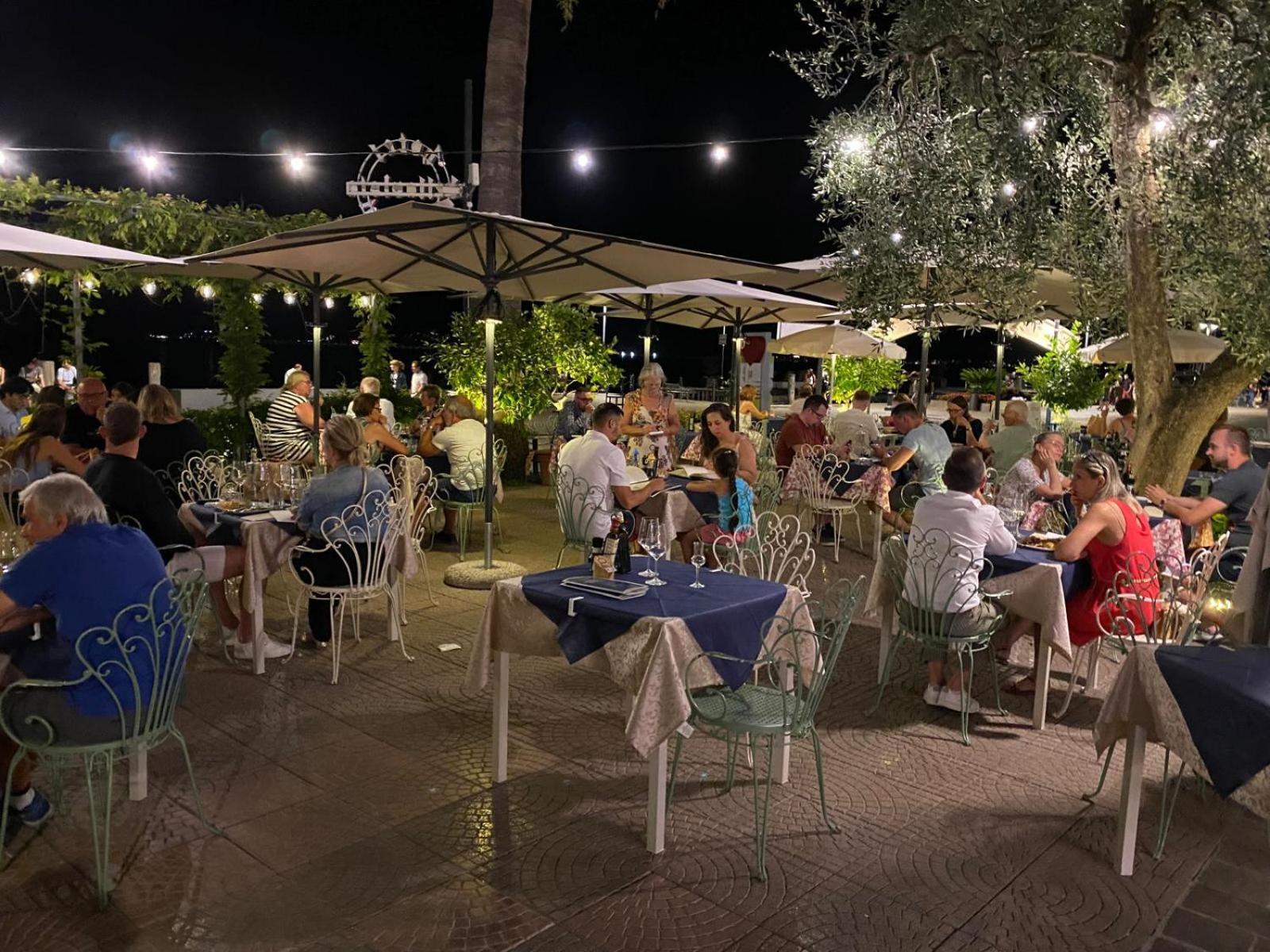 Albergo Bellavista ليمونِ سول غاردا المظهر الخارجي الصورة
